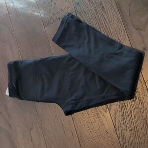 Athleta it's a wrap 7/8 tight